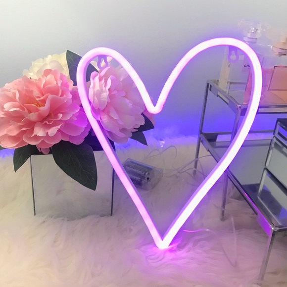 Neon heart led wall light - Picture 3 of 9